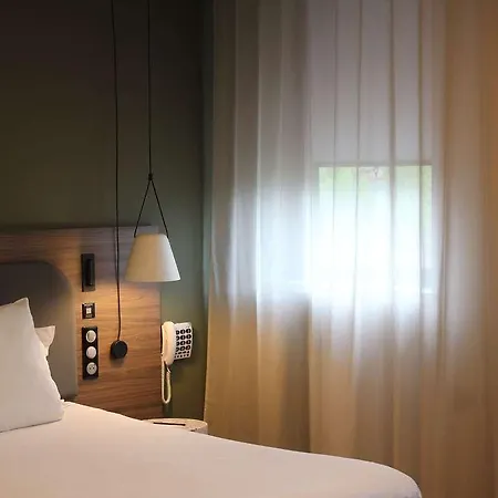 노보텔 스위트 노르망디 4* 루앙