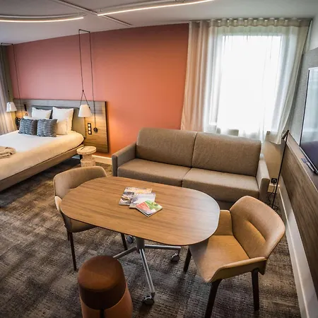 Novotel Normandie Hotel 4*