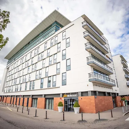 Novotel Normandie Hotel