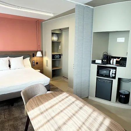 Novotel Normandie Hotel 4*