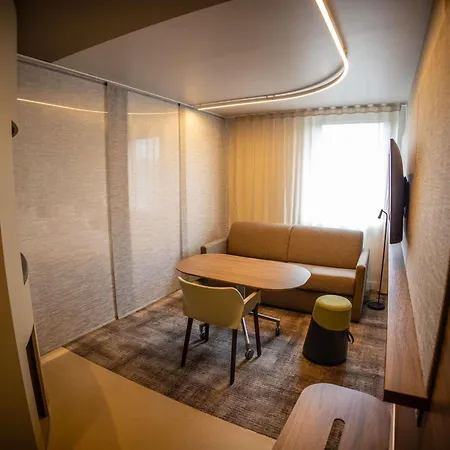 Отель Novotel Normandie 4*