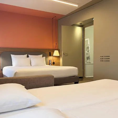 Novotel Normandie Hotel 4*