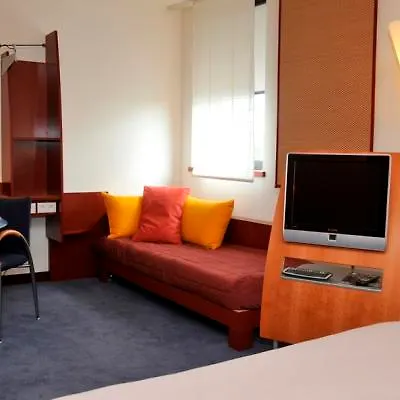 Novotel Normandie Hotel 4*