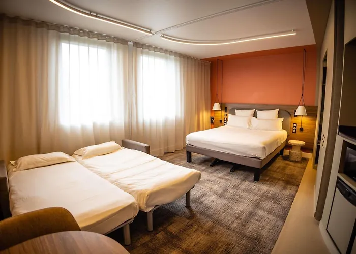 فندق Novotel Normandie 4*