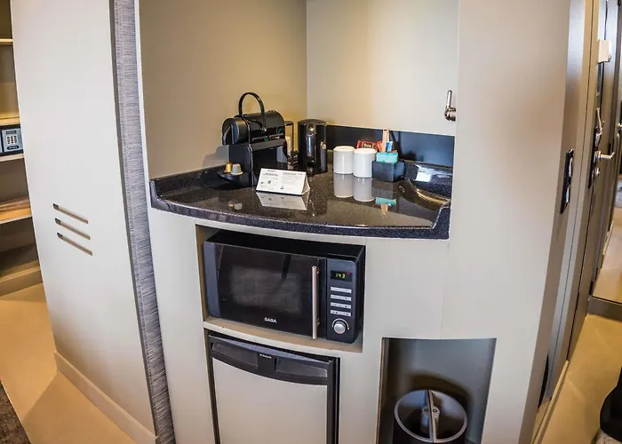 Novotel Normandie Hotel 4*