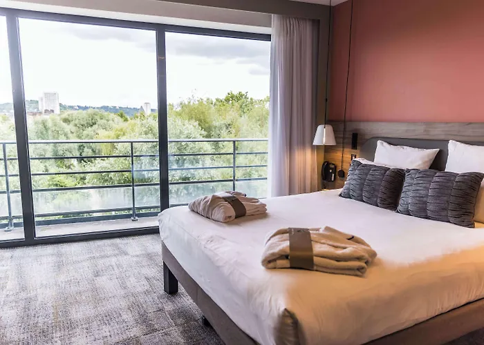 فندق Novotel Normandie 4*